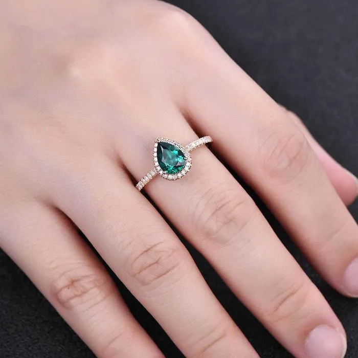 Grace PK Rings GREEN PEAR RING