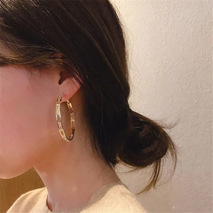 Sweet T 52 Earrings Bijoux Golden RhinestoneCrystal Hoop Earrings for the Ladies and Girls